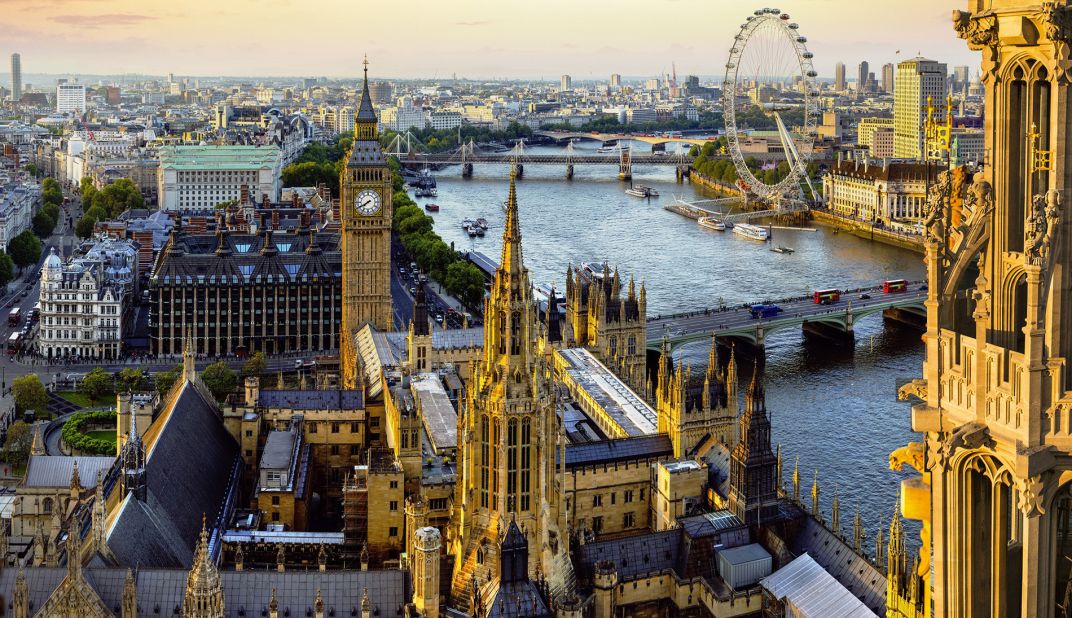 Discover London in Luxury with colorfulpagez: Unforgettable Experiences Await